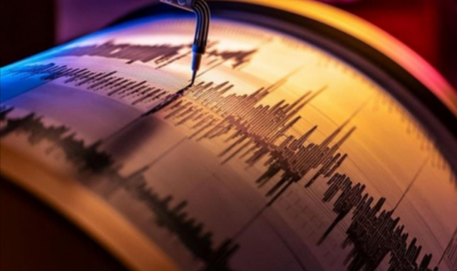 Balıkesir'de deprem oldu