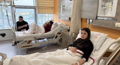 Bursa’da midye yedikten sonra fenalaşan 4 genç hastaneye kaldırıldı