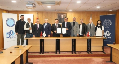 BUÜ ve Osmangazi Belediyesi’nden Karagöz Sanatına Uluslararası İş Birliği