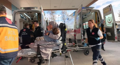 İnegöl'de Balkon Kazası: 2 Yaşındaki Çocuk Yaralandı