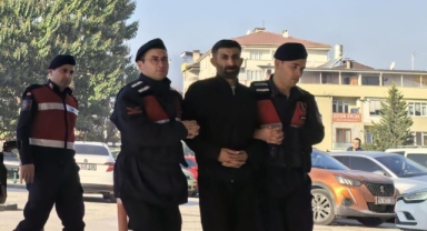 İnegöl'de Kovalamaca: Jandarma 50 Gram Metamfetaminle Şüpheliyi Yakaladı