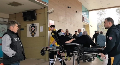 İnegöl’de otomobil şarampole yuvarlandı: 2 yaralı