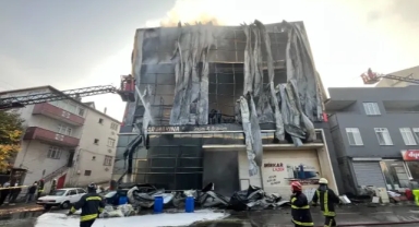 Kocaeli Dilovası’nda parfüm deposu yangını: 6 ölü, 1 yaralı