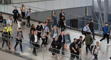 Küresel Şirketlerde Yapay Zeka Dalgası: On Binlerce Kişi İşini Kaybediyor