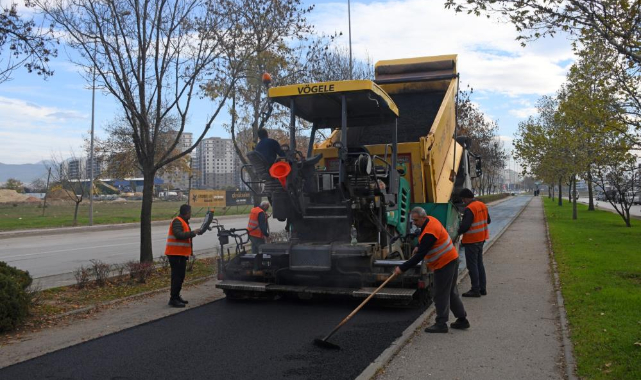 Osmangazi Belediyesi Yürüyüş Yollarını Yenileyerek Konforu Artırıyor