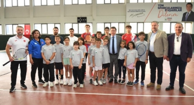 Osmangazi Belediyespor İşitme Engelliler Olimpiyatları’nda Türkiye’yi Temsil Edecek
