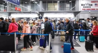 ABD’de Kar Fırtınası: 2 Bin 500 Uçuş İptal, Indiana’da Zincirleme Kaza