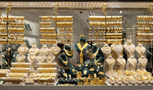 Altın yükselişe yöneldi, gümüş rekor kırdı