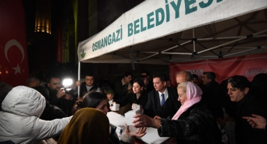 Başkan Erkan Aydın’dan Regaip Kandili’nde Kandil Simidi İkramı