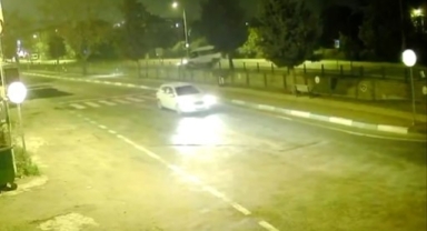 Bursa’da Kontrolden Çıkan Minibüs Dereye Uçtu