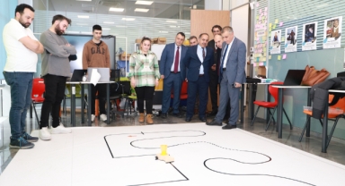 Bursa'da Lise Öğrencileri Yapay Zeka Programıyla Buluştu