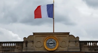 Fransa’da Yapay Zeka Alarmı