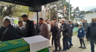 İnegöl'de Otomobil ile Motosiklet Çarpıştı: Öğrenci Hayatını Kaybetti