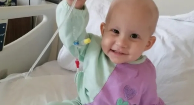 Kayseri'de Lösemiyi Yenen 2,5 Yaşındaki Defne, Diğer Çocuklara Umut Oluyor