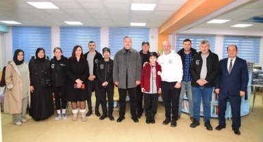 Osmangazi Belediyesi’nden Öğrencilere Kışlık Kıyafet Desteği