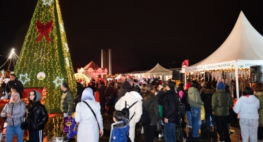 Osmangazi Yeni Yıl Festivali’nde RednBlack’tan Nostaljik Konser