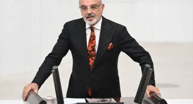 Sırrı Sakık: 499 Milletvekili Çift Maaş Alıyor