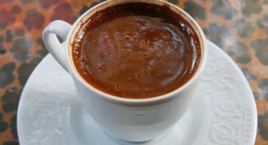 Türk Kahvesine Eklenen 1 Kaşık Tarçın Açlık Krizlerini Azaltabiliyor