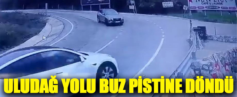 Uludağ Yolunda Kaygan Zemin Peş Peşe Kazalara Neden Oldu