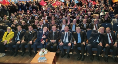 AK Parti Bursa’da Gövde Gösterisi: Yatırım, Proje ve Rekor Üye Sayısı