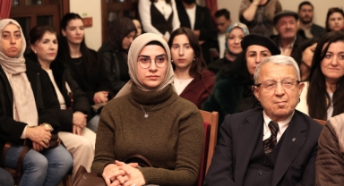 Anadolu'nun Türkü Yolları'nda Kadınların Duyguları Hikâyeleriyle Dile Geldi