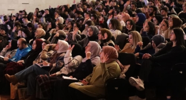 Bursa Büyükşehir Belediyesi’nden KPSS ve AGS’ye Hazırlanan Gençlere Ara Tekrar Kampı