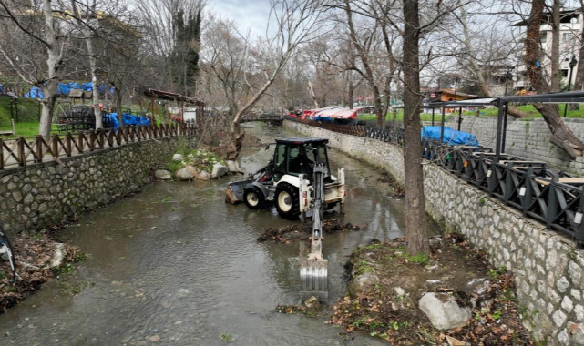 Bursa Büyükşehir Belediyesi’nden Misi Köyü’nde Kapsamlı Dere Temizliği