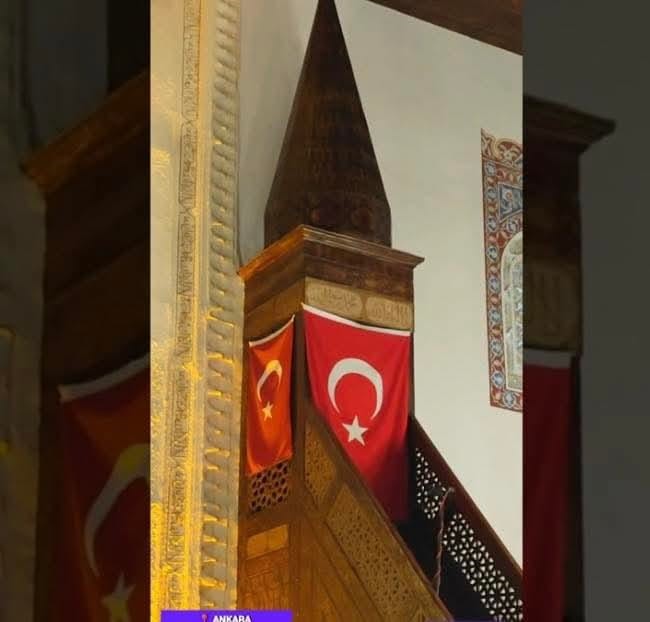 Bursa Dikkat Çeken Öneri: Cuma Hutbelerinde Minbere Türk Bayrağı Asılsın