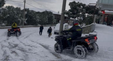Bursa Yeni Yılın İlk Gününde Beyaza Büründü: Kar Şehri Kartpostala Çevirdi