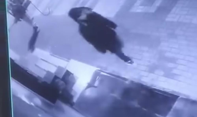 Bursa Yıldırım'da Alkollü Şahıslar Park Halindeki Araçlara Zarar Verdi