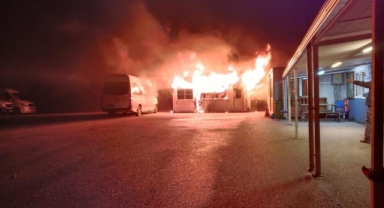 Mudanya’da Minibüs Duraklarında Yangın