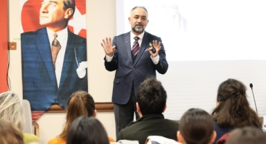 Osmangazi’de Felsefe Gündelik Hayatla Buluştu