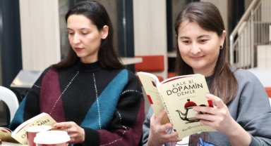 Osmangazi’de Kolektif Okuma Etkinliğinde “Kalk Bi Dopamin Demle” Masaya Yatırıldı