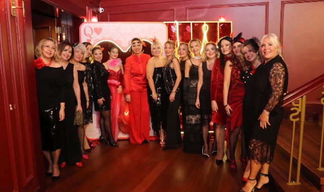 Sanart BUSADER’den Bursa’da Moulin Rouge Rüzgârı