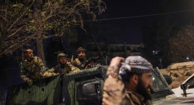 Suriye Cumhurbaşkanı Ahmed Şara Operasyon Merkezinde: Halep’te PKK/YPG’ye Karşı Harekât Sürüyor