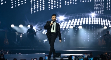 Tarkan 7 Yıl Sonra İstanbul Sahnesinde: Hasret Volkswagen Arena’da Sona Erdi