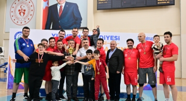 Yıldırım Belediyesi Voleybol Turnuvası’nda Şampiyon Zabıta Müdürlüğü