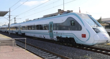 Abdulkadir Uraloğlu: “Türkiye'nin Demir Yolu Tecrübesi Asya ve Afrika Ülkelerine Örnek Oldu”