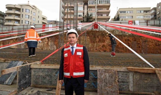 Başkan Aydın'dan Osmangazi'ye çifte hizmet