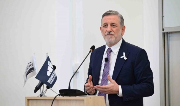 BTSO Başkanı İbrahim Burkay'dan gençlere dönüşüm mesajı