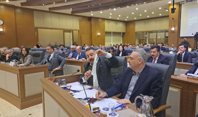 Bursa Büyükşehir Belediye Meclisi'nde Su Faturası Tartışması: Sinan Kahraman'dan Yüzde 400 Zam Eleştirisi