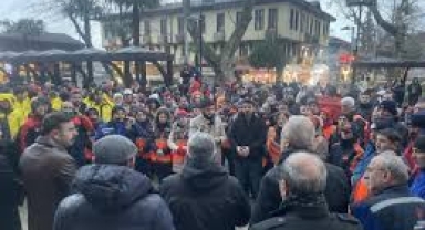 Bursa’da 6 Şubat Depremi Anısına Sessiz Yürüyüş Düzenlendi