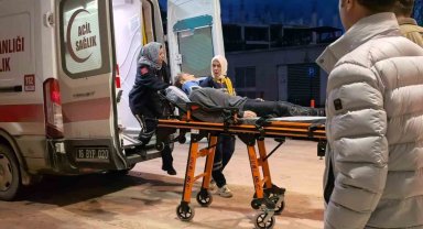 Bursa'da 14 yaşındaki ehliyetsiz sürücü park halindeki araçlara çarptı: 4 gencin durumu kritik