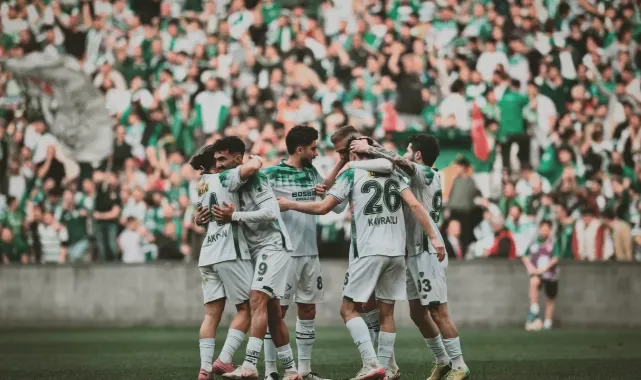 Bursaspor, Menemen FK'yı 3-1 Mağlup Etti