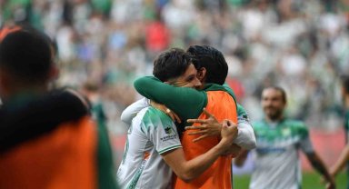 Bursaspor sahasında Kırklarelispor'u farklı geçti