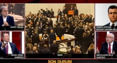  Canlı Yayınında Birbirlerine Düştüler