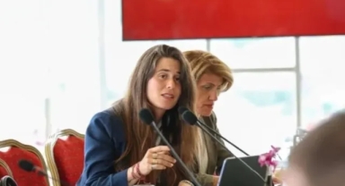 Çeşme Belediye Başkanı Lal Denizli’nin Cumhur İttifakı'na Sert Sözleri Gündem Oldu