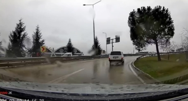 Cezaevine Giden Avukat Yağmurda Kısa Süreli Panik Yaşadı