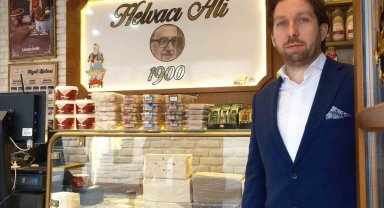 Dondurmalı irmik helvası iftarda hafif tatlı isteyenlerin tercihi olacak