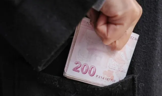 Emekli Bayram İkramiyesinde Zam Beklentisi: Süreç Nasıl İşleyecek?